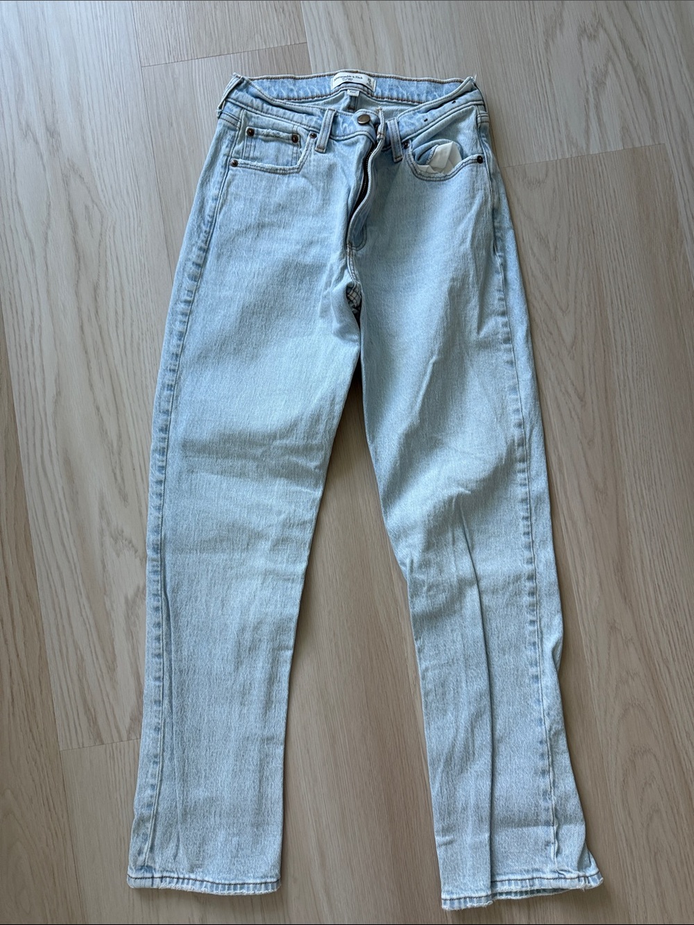 Abercrombie curve love sz 25 Light Wash Women's Straight-Leg Jeans